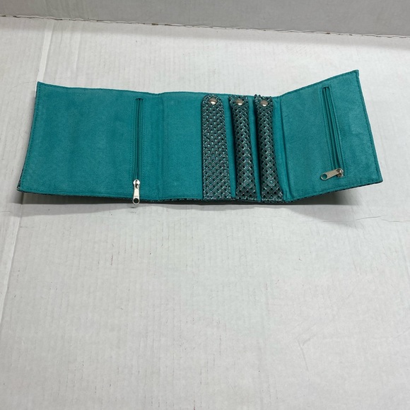 Traveling Jewlery pouch - Picture 5 of 7